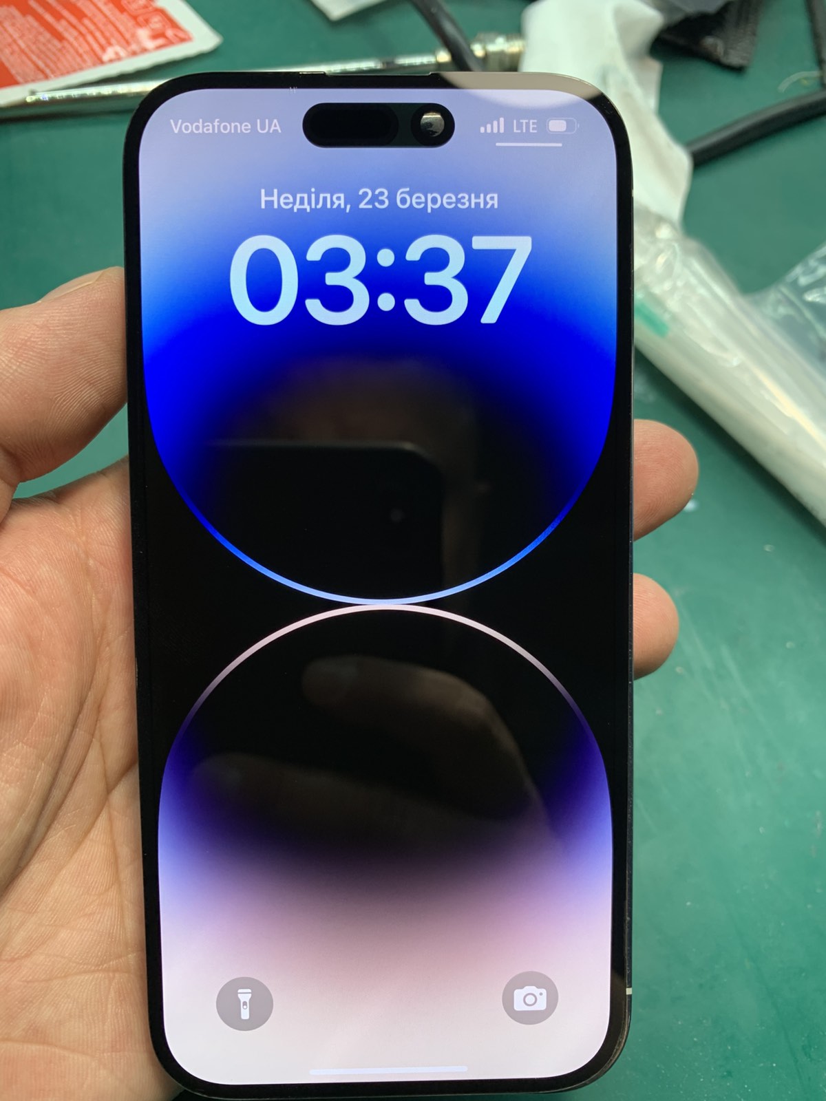 Дисплей iPhone 14 Pro black, с рамкой, Original (REF UA) с незначительным дефектом