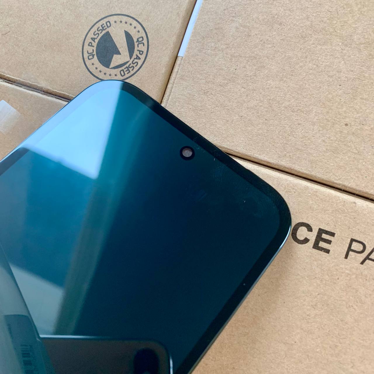 Дисплей Google Pixel 8A black, без рамки, Original
