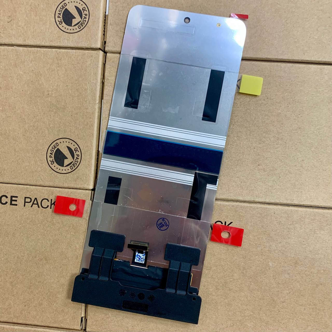 Дисплей Motorola Moto Razr 50 black, без рамки, Original (China)